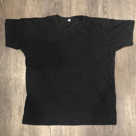 Uniqlo Other - Men’s Uniqlo Black Short Sleeve Tee